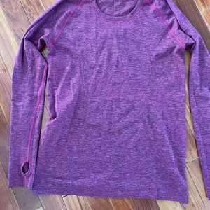 Lululemon long sleeve workout top